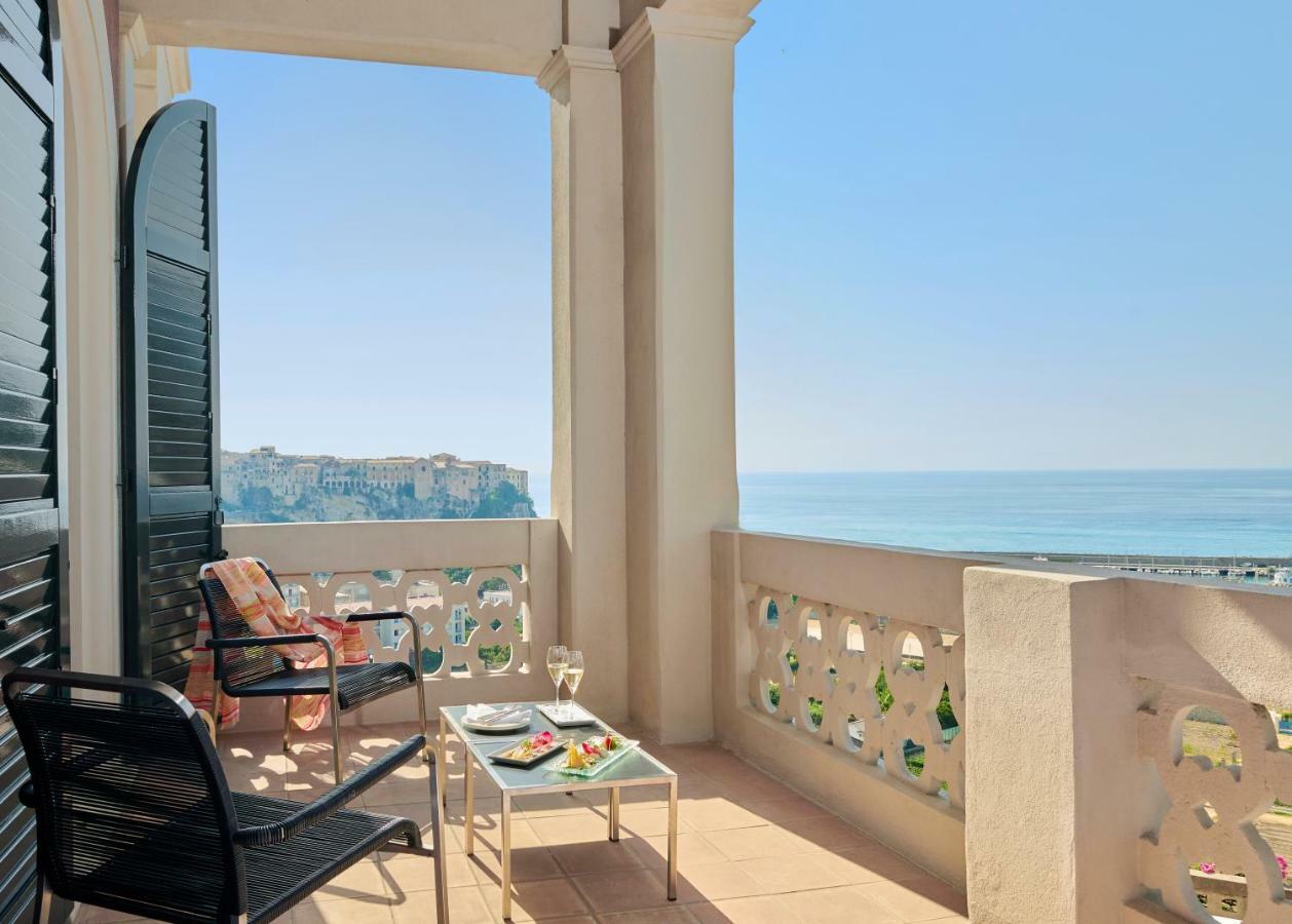 Apartament typu Junior Suite z widokiem na morze